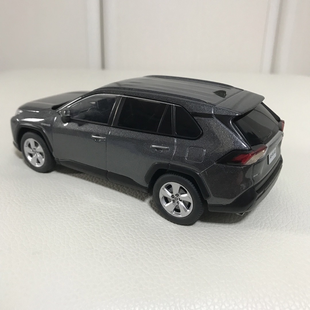 トヨタ(トヨタ)のトヨタ　RAV4  ミニカー エンタメ/ホビーのおもちゃ/ぬいぐるみ(ミニカー)の商品写真