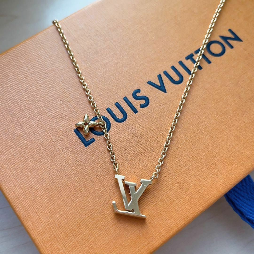 LOUIS VUITTON   ルイヴィトン M コリエ LVアイコニック