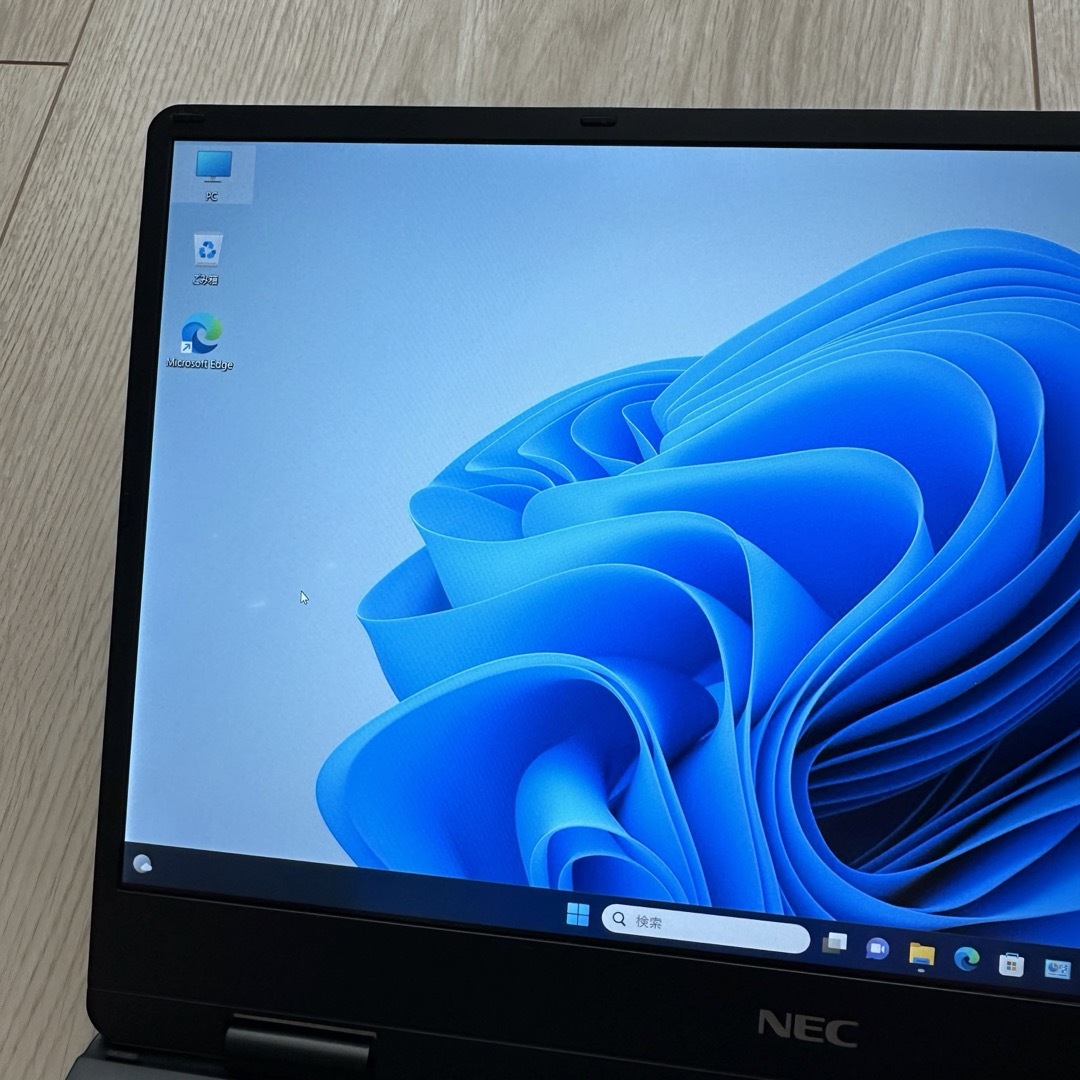 ノートパソコン VH-5 i5-8200Y 8g 256g
