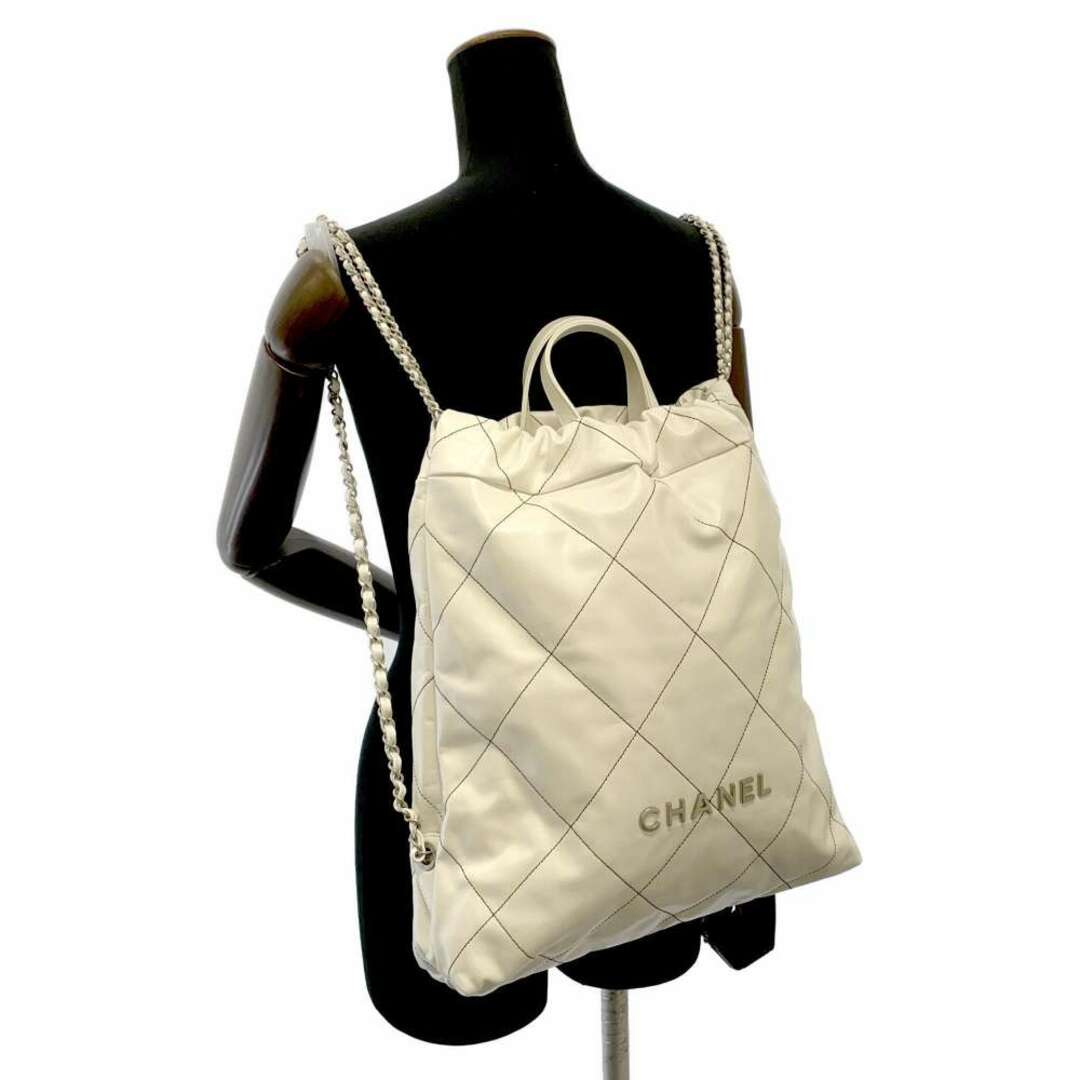 シャネル バックパック 22 ラージ ロゴ カーフレザー AS3313 CHANEL リュック 白