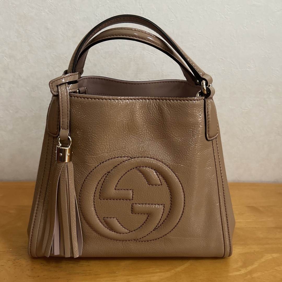 Gucci(グッチ)のGUCCIエナメルトートバッグ レディースのバッグ(トートバッグ)の商品写真
