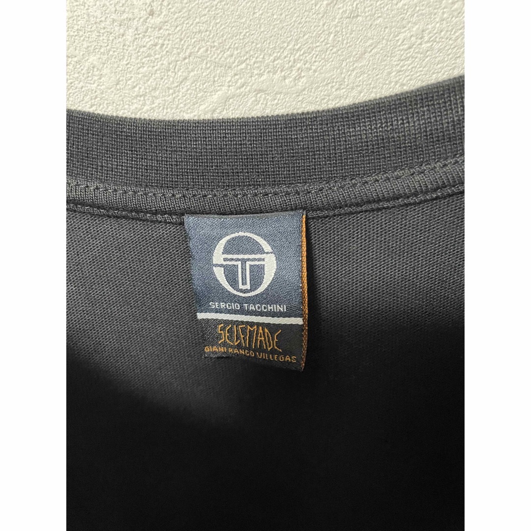 Sergio Tacchini(セルジオタッキーニ)のSELFMADE ×SERGIO TACCHINI 胸ロゴTシャツ メンズのトップス(Tシャツ/カットソー(半袖/袖なし))の商品写真