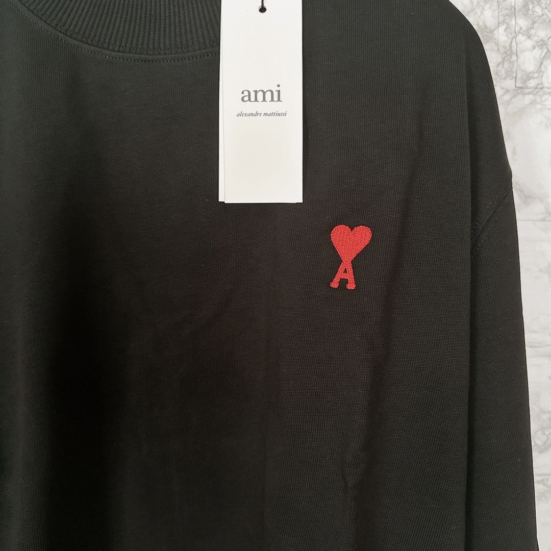 ユニセックス AMI PARIS アミパリス ロゴ ロンT 長袖Tシャツ 黒の通販