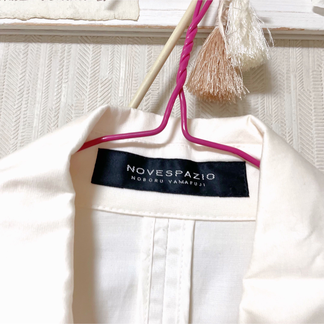 NOVESPAZIO(ノーベスパジオ)のNOVESPAZIO ノーベスパジオ フリルジャケット アイボリー オフホワイト レディースのジャケット/アウター(その他)の商品写真