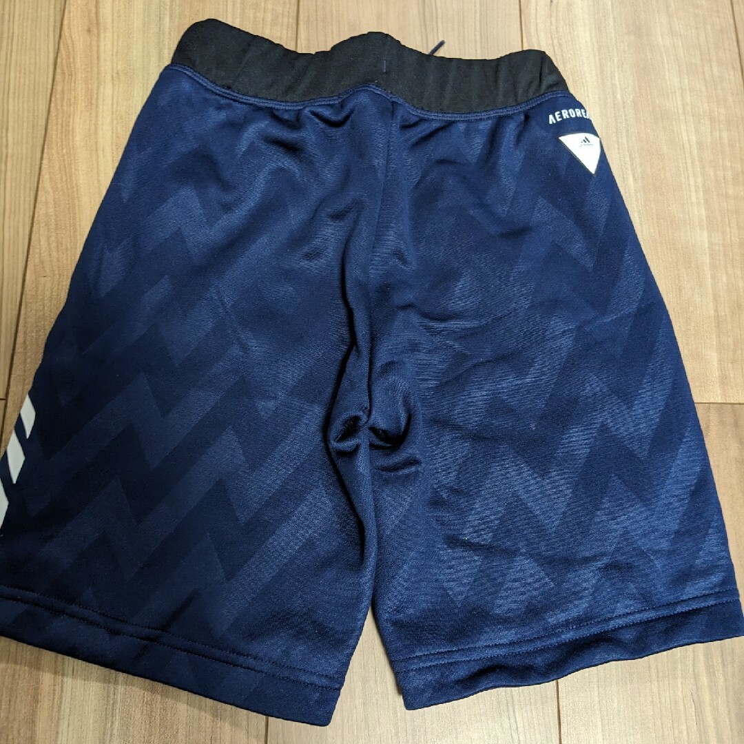 adidas(アディダス)のアディダス　ハーフパンツ キッズ/ベビー/マタニティのキッズ服男の子用(90cm~)(パンツ/スパッツ)の商品写真