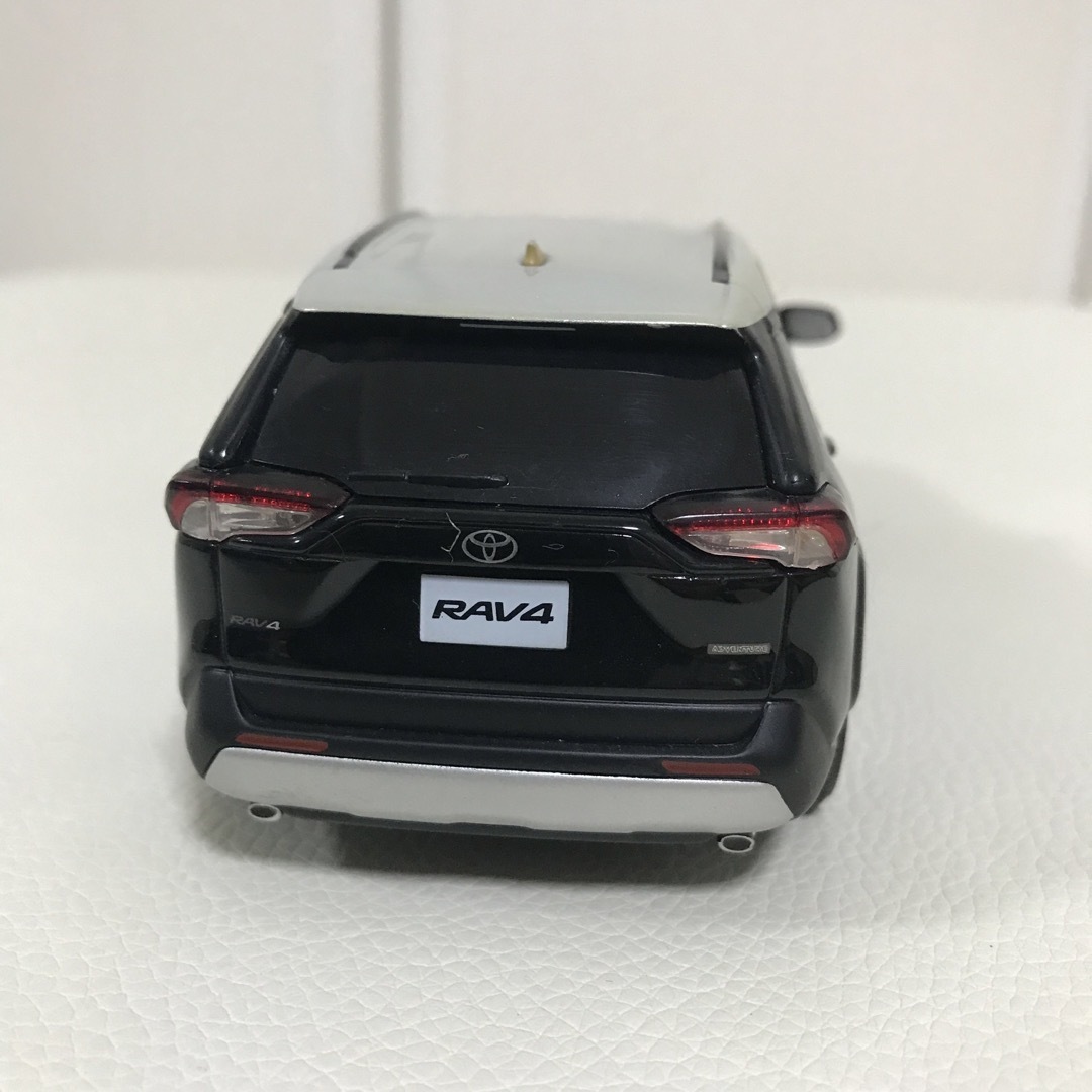 トヨタ　RAV4 アドベンチャー　ミニカー 5