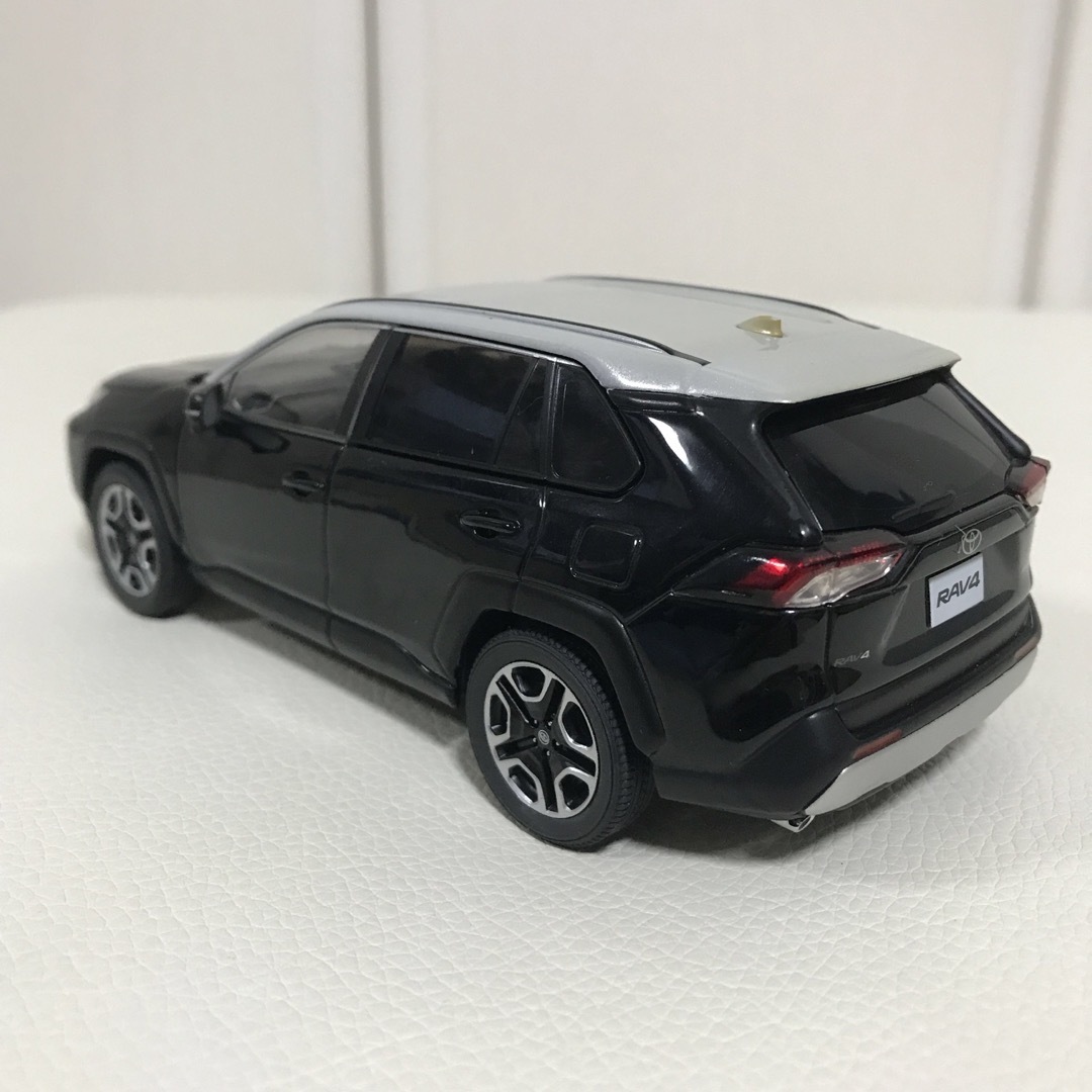 トヨタ　RAV4 アドベンチャー　ミニカー 6