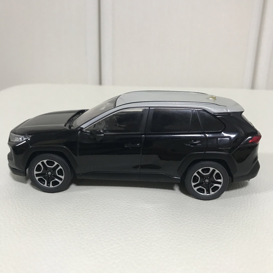 トヨタ　RAV4 アドベンチャー　ミニカー 7