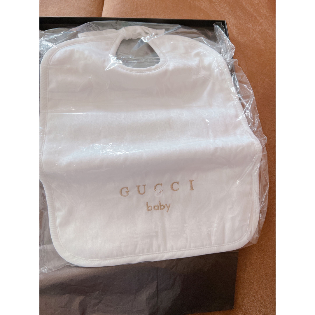 Gucci(グッチ)のスタイ（よだれかけ） キッズ/ベビー/マタニティのこども用ファッション小物(ベビースタイ/よだれかけ)の商品写真