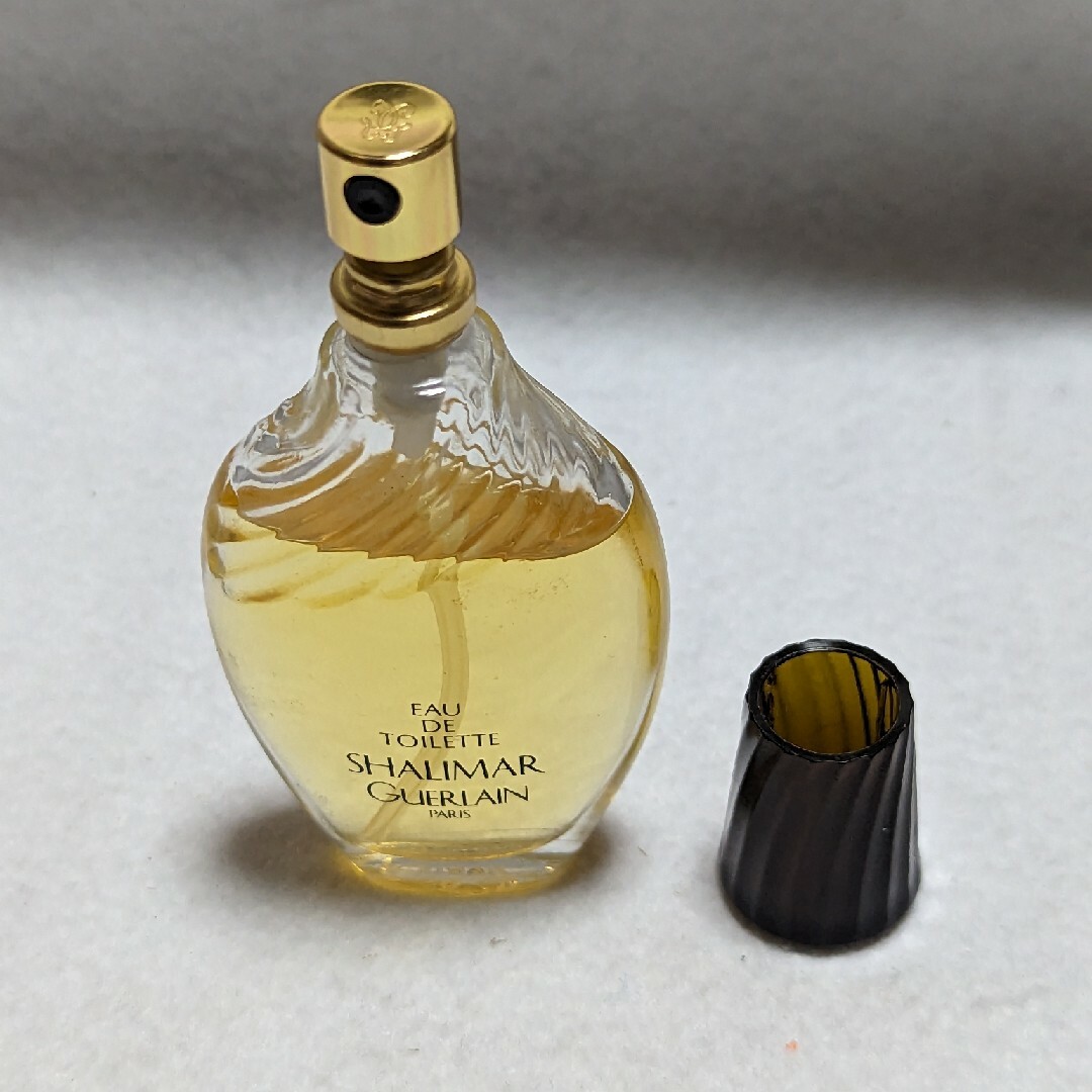 GUERLAIN(ゲラン)の廃盤希少ゲランシャリマーオードトワレ30ml コスメ/美容のコスメ/美容 その他(その他)の商品写真