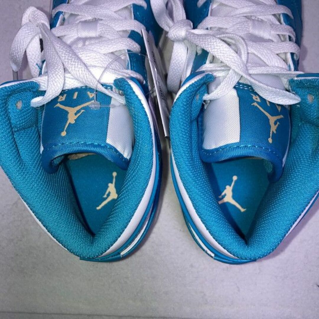 Jordan Brand(NIKE) - エアジョーダン1 MID GS 水色 ライトブルー 白