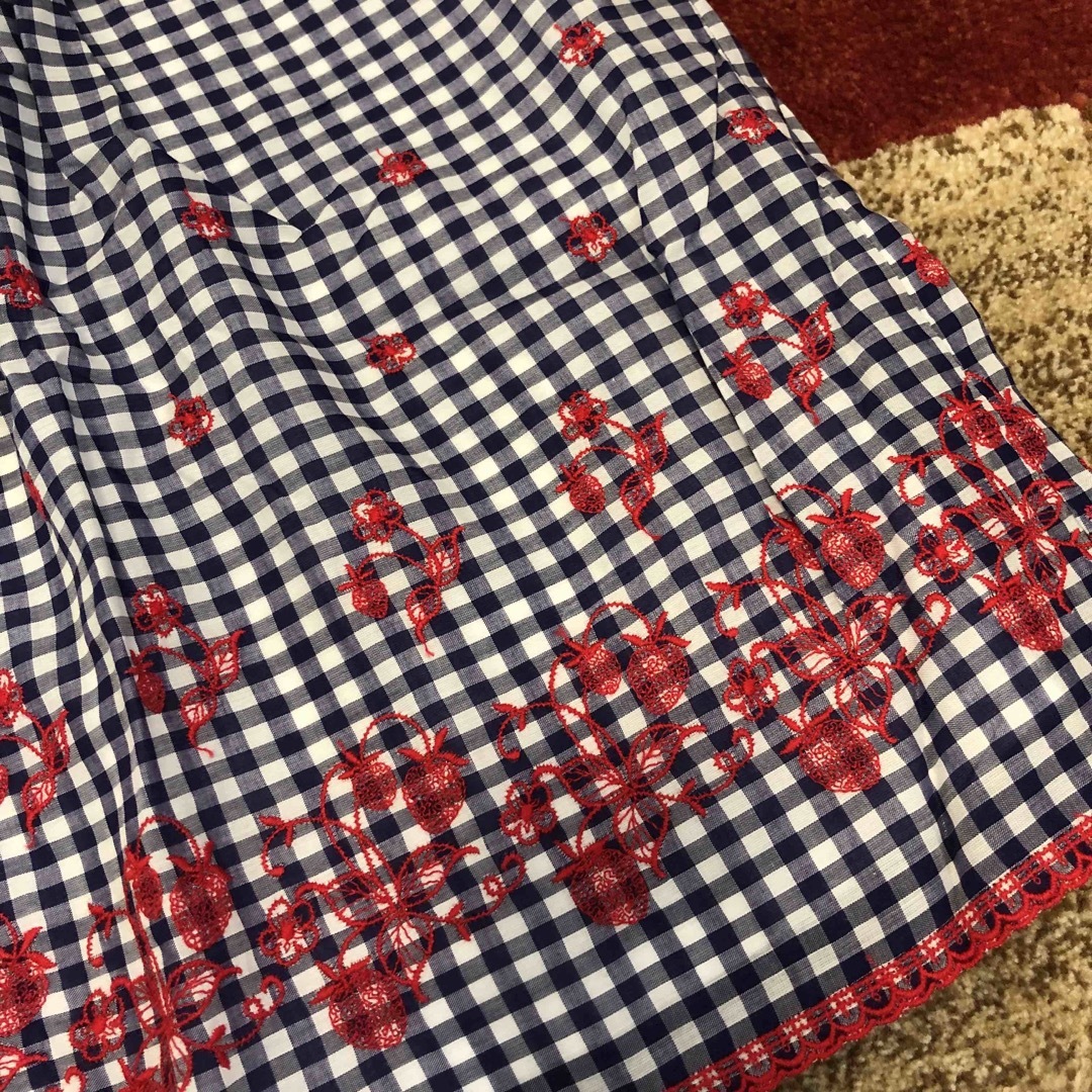 センスオブワンダー 野イチゴ 刺繍 ワンピース 120