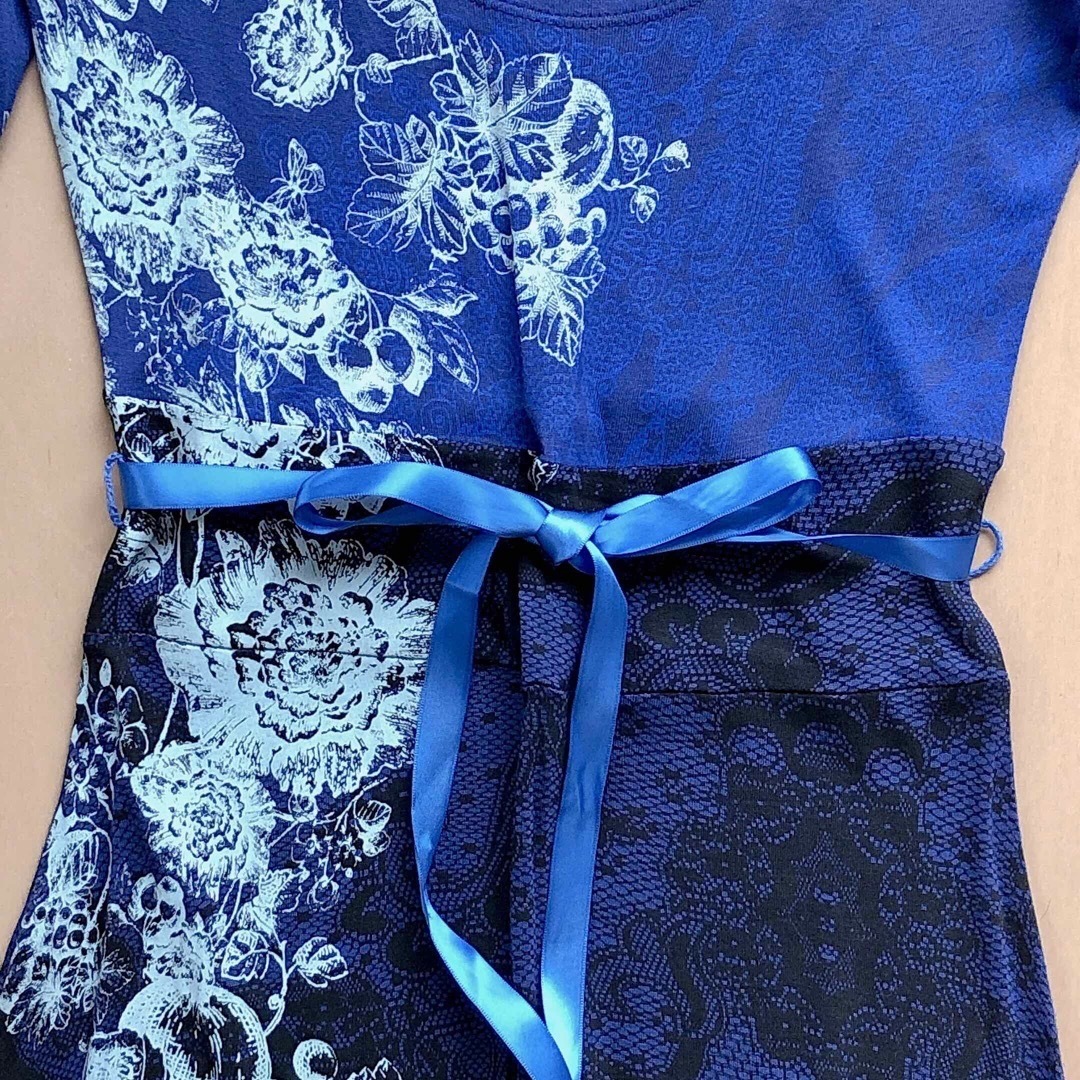DESIGUAL(デシグアル)のDesigual 綺麗色❤︎スペイン発❤︎ワンピース 青  UTERQUE レディースのワンピース(ひざ丈ワンピース)の商品写真