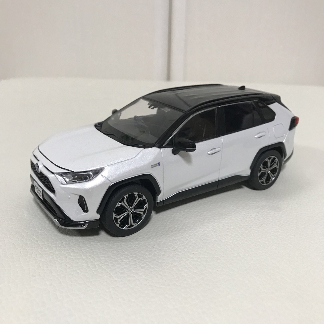 トヨタ RAV4 PHV ミニカー - ミニカー