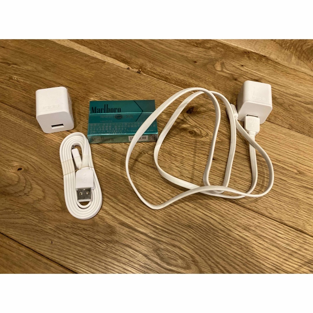 IQOS - 充電器 USBケーブル 充電ケーブル iQOSの通販 by りおぽ IQOS - 充電器 USBケーブル 充電ケーブル iQOSの通販 by りおぽ