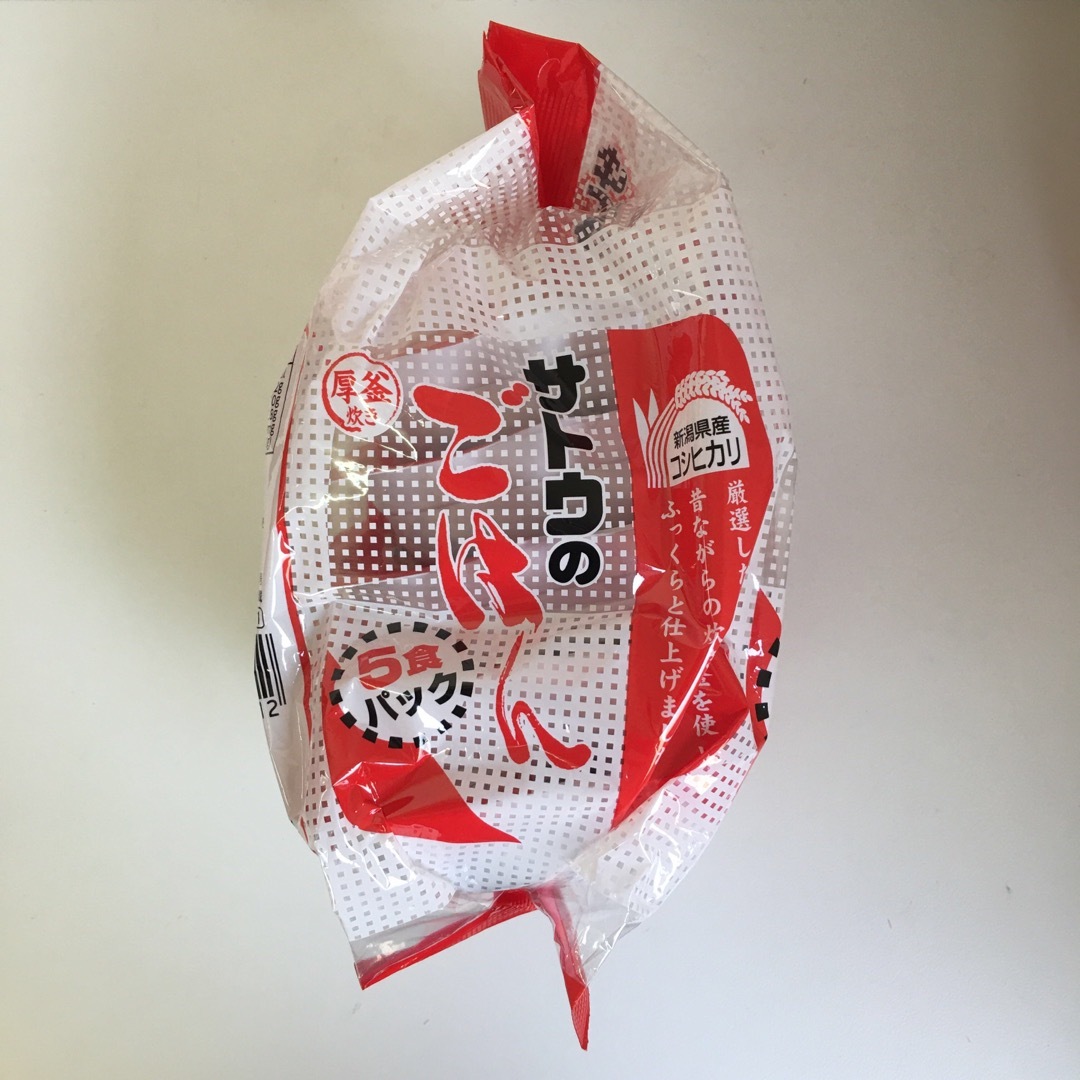サトウ食品(サトウショクヒン)のサトウのごはん 新潟県産コシヒカリ 5食パック 食品/飲料/酒の食品(米/穀物)の商品写真