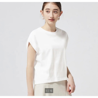 ジーユー(GU)のGU   新品タグ無し  XL 白　ウエストタックフレンチスリーブT(Tシャツ(半袖/袖なし))