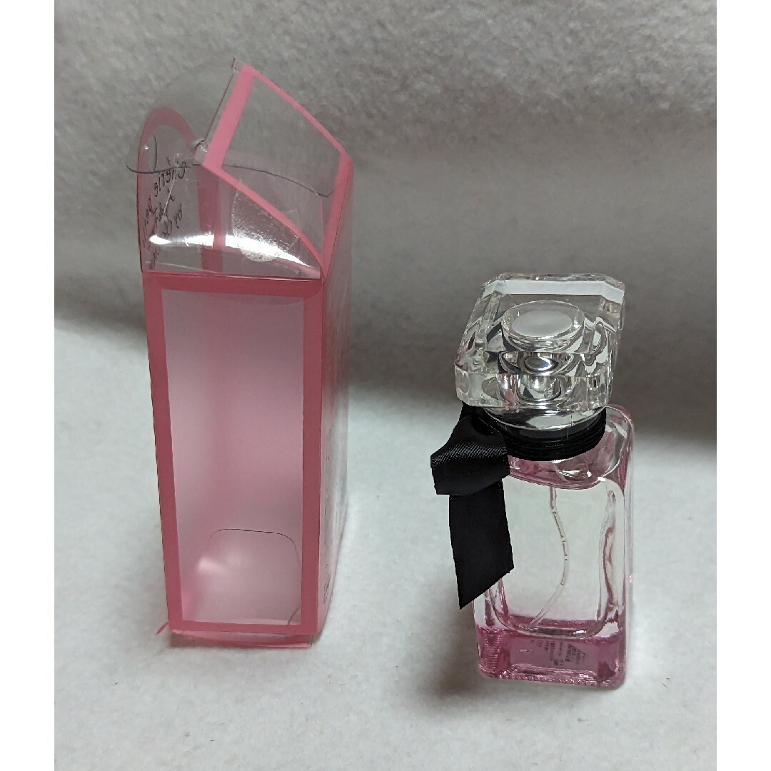 CECIL McBEE(セシルマクビー)の廃盤希少セシルマクビーシェリープティオードトワレアップルフリージアの香り30ml コスメ/美容のコスメ/美容 その他(その他)の商品写真