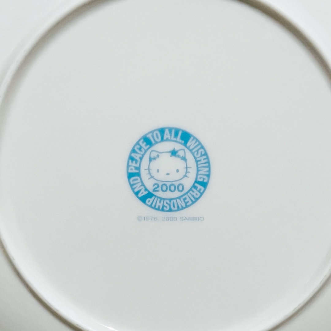ハローキティ - 激レア☆新品ハローキティいちご2000年絵皿☆フォーク