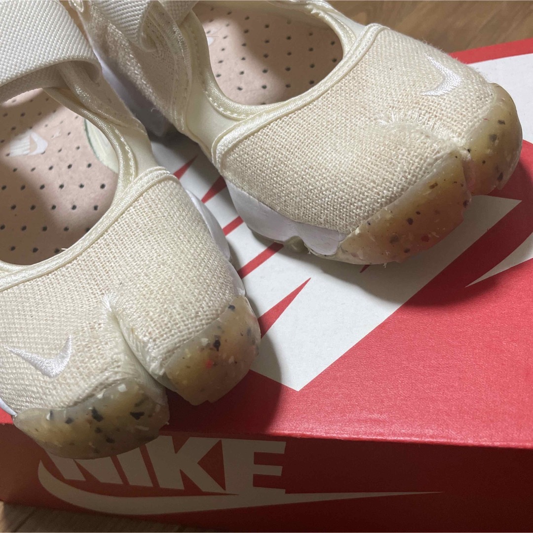 美品 NIKE AIR RIFT ナイキ エアリフト ベージュ キナリ 23㎝ NIKE WMNS AIR RIFT PARACHUTE BEIGE/HEMP（ナイキ ウィメンズ