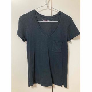 ヴィクトリアズシークレット(Victoria's Secret)のVICTORIA‘S SECRET VネックT (黒)(Tシャツ(半袖/袖なし))