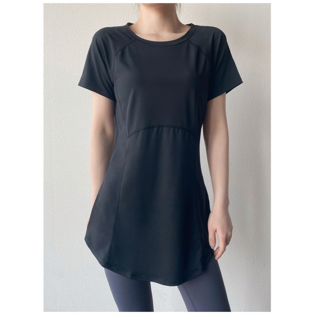 ブラックLサイズ 体型カバーロング半袖トップス ヨガウェア Tシャツ ピラティス レディースのトップス(Tシャツ(半袖/袖なし))の商品写真