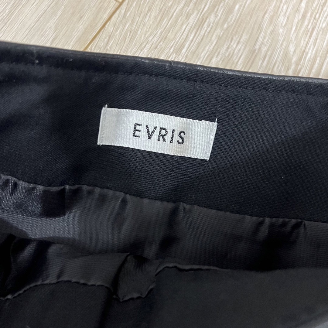 EVRIS レザースカート レディースのスカート(ミニスカート)の商品写真