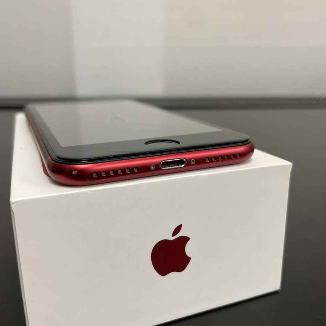 10/10までセール美品　iPhone SE 2 64GB Red SIMフリー