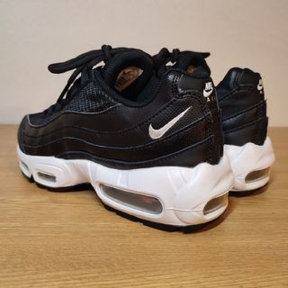 大人気 特別モデル NIKE AIRMAX 270 \