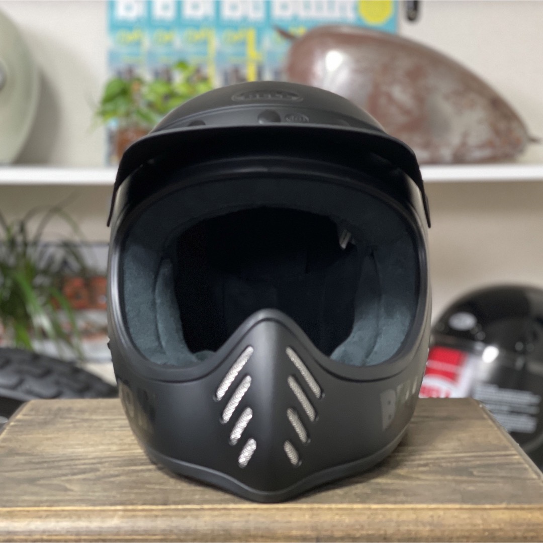 BELL - 新品☆US BELL moto-3 ベル モト3 復刻版 マットブラック/Lの