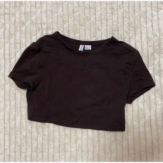 エイチアンドエム(H&M)のショート丈Tシャツ(Tシャツ/カットソー(半袖/袖なし))