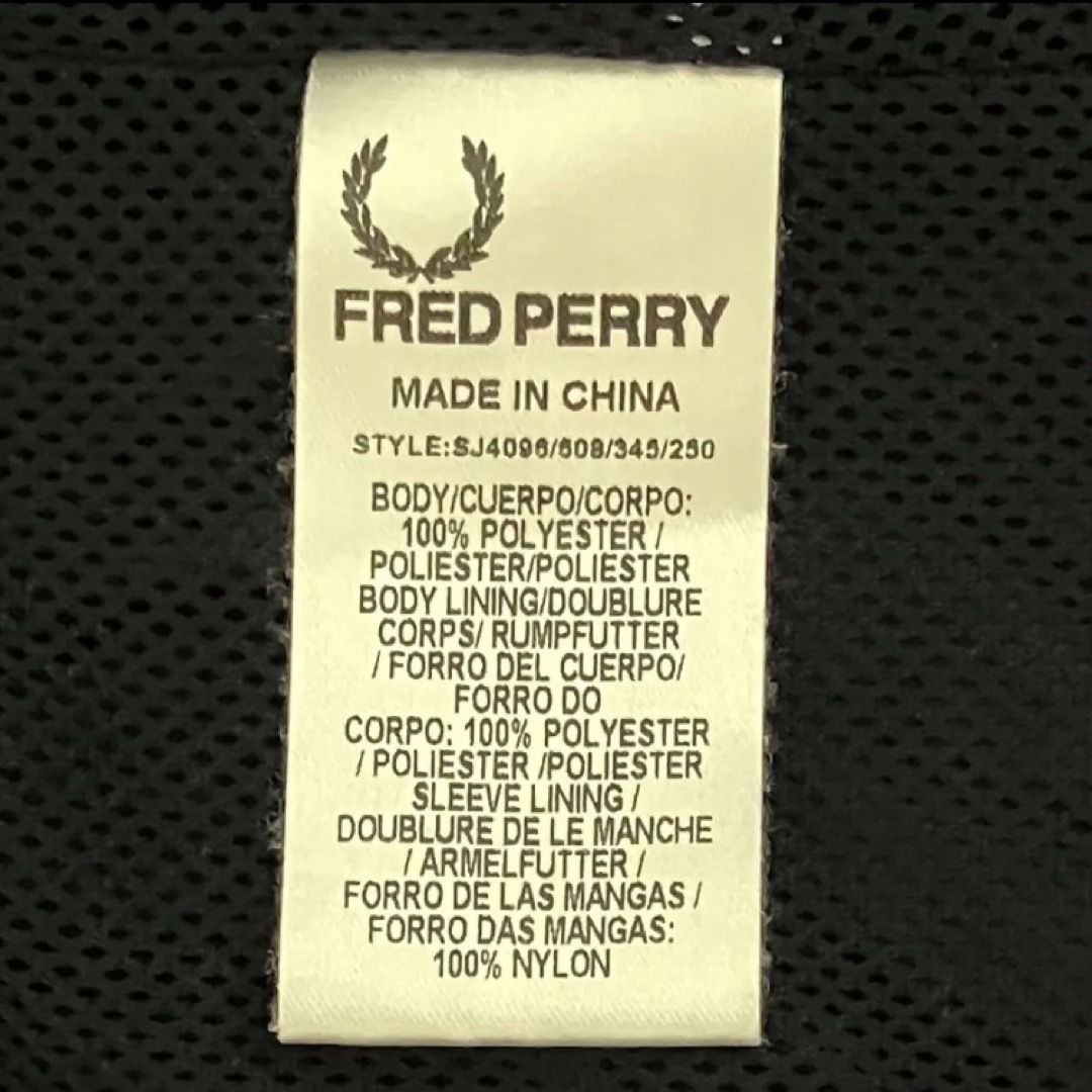 【人気】FRED PERRY　ボンバージャケット　ナイロンジャケット　月桂樹ロゴ