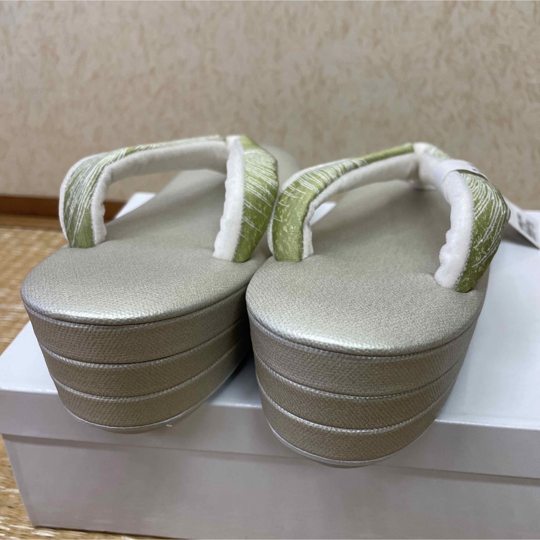 新品 日本製 鼻緒正絹 優しい花緒 カジュアル 草履 ぞうり 小紋 紬 和装
