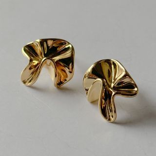 アメリヴィンテージ(Ameri VINTAGE)のFrill nuance pierce gold No.1220(ピアス)