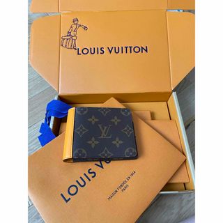 ルイヴィトン(LOUIS VUITTON)のポルトフォイユ・ミュルティプル　プレゼント包装済み(折り財布)