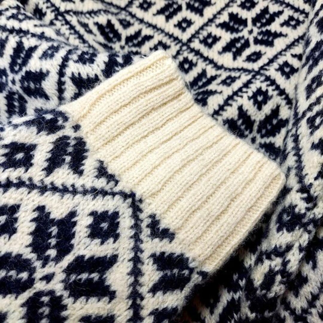 新品 ノアイースターリー✨スノーパターン クルーネックニット セーター