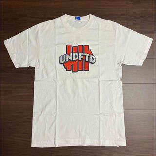 アンディフィーテッド(UNDEFEATED)のUNDEFEATED Tシャツ M(Tシャツ/カットソー(半袖/袖なし))