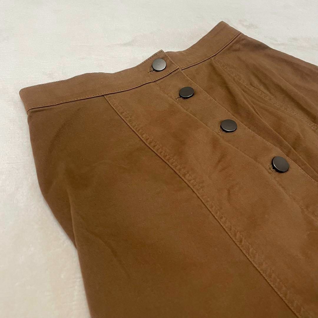UNIQLO(ユニクロ)の未使用☆UNIQLO ユニクロ　ボタンロングフレアスカート　ブラウン　茶色　SM レディースのスカート(ロングスカート)の商品写真