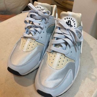 ナイキ(NIKE)のNIKEエアハラチ24.5センチ　美品(スニーカー)