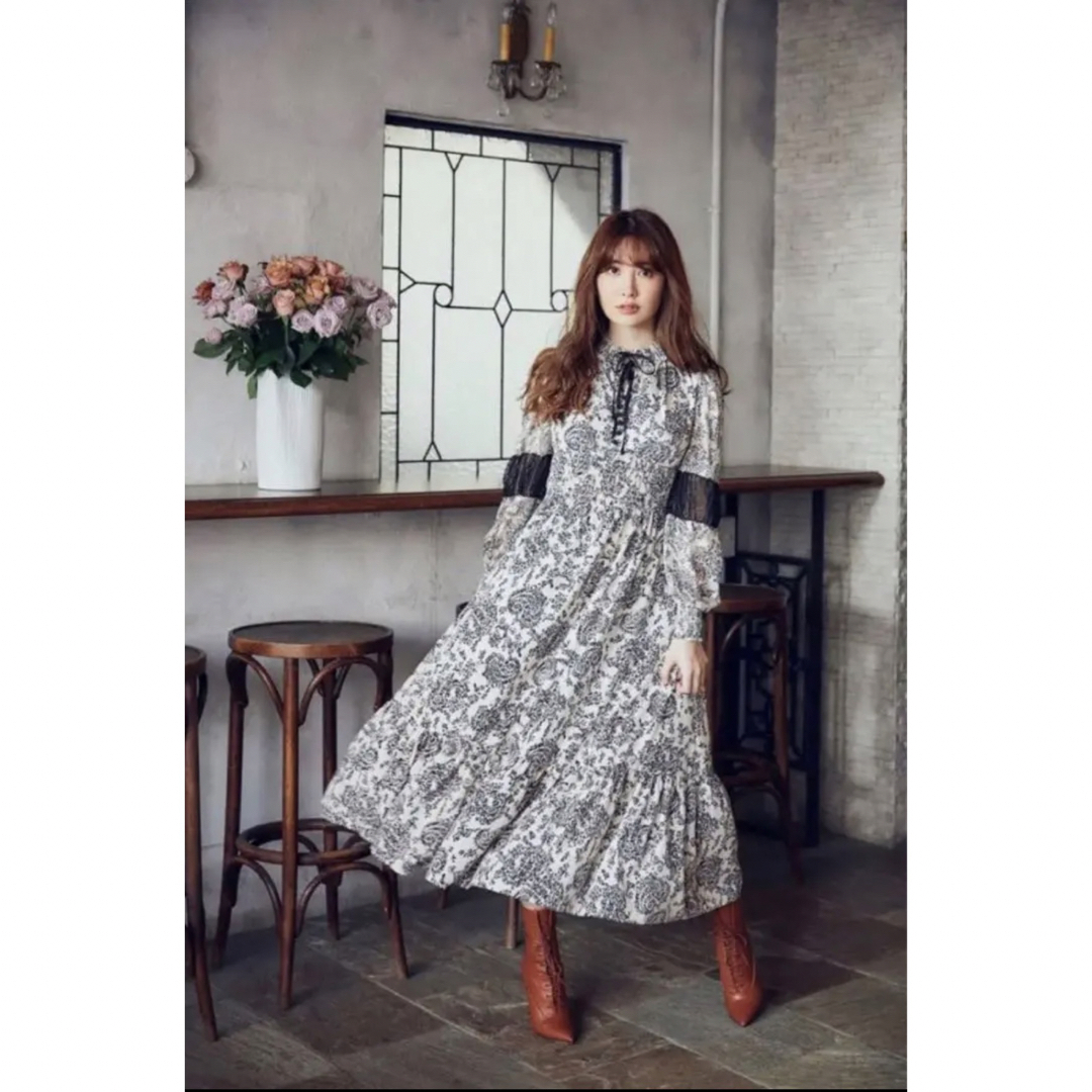 Herlipto Winter Floral Long-sleeve Dressウインターフローラル