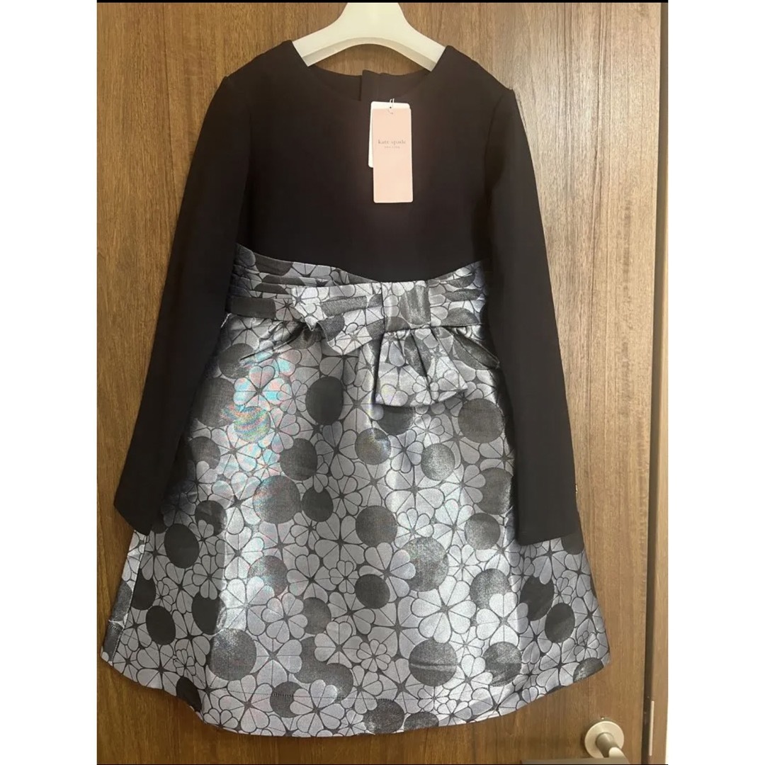 kate spade new york(ケイトスペードニューヨーク)のkatespade 120cm新品未使用ワンピース キッズ/ベビー/マタニティのキッズ服女の子用(90cm~)(ワンピース)の商品写真