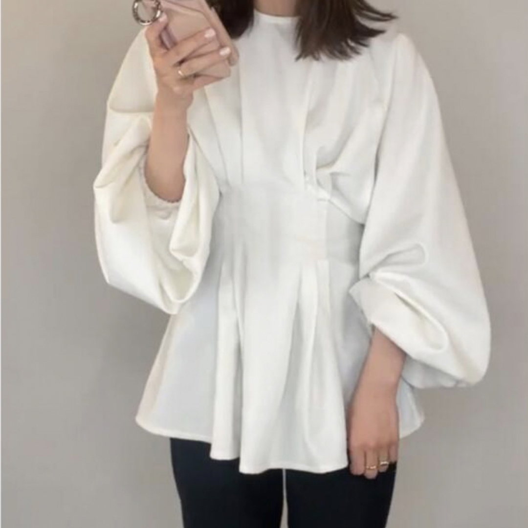 ClaSTEllaR tail blouse WHITE　クラステラー　ブラウス