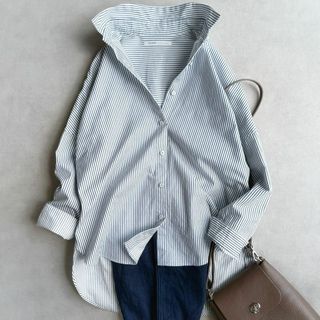 アッパーハイツ(upper hights)の美品▲upper hights アッパーハイツ//THE SHIRT ストライプ(シャツ/ブラウス(長袖/七分))