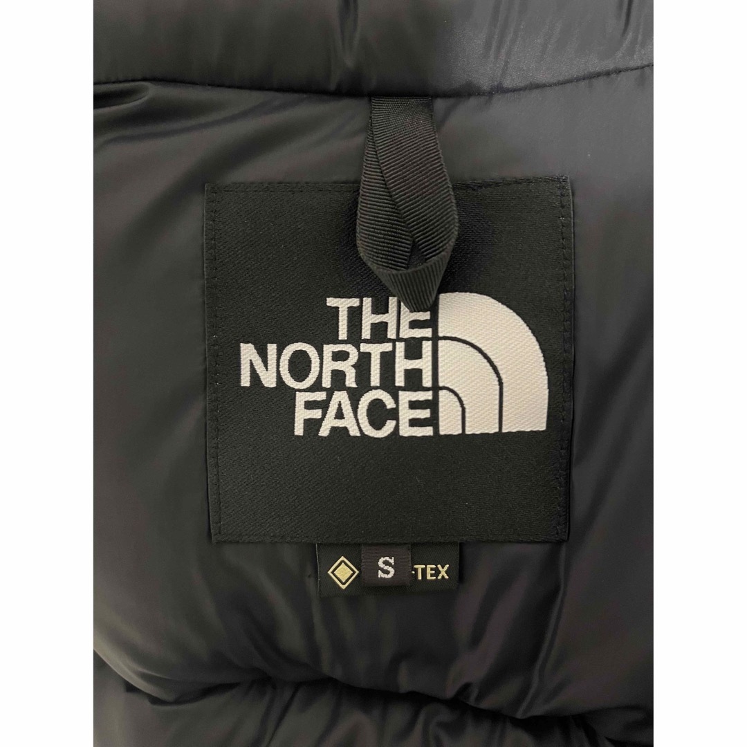 THE NORTH FACE(ザノースフェイス)のTHE NORTH FACE マウンテンダウンジャケット TFNネイビー S メンズのジャケット/アウター(ダウンジャケット)の商品写真