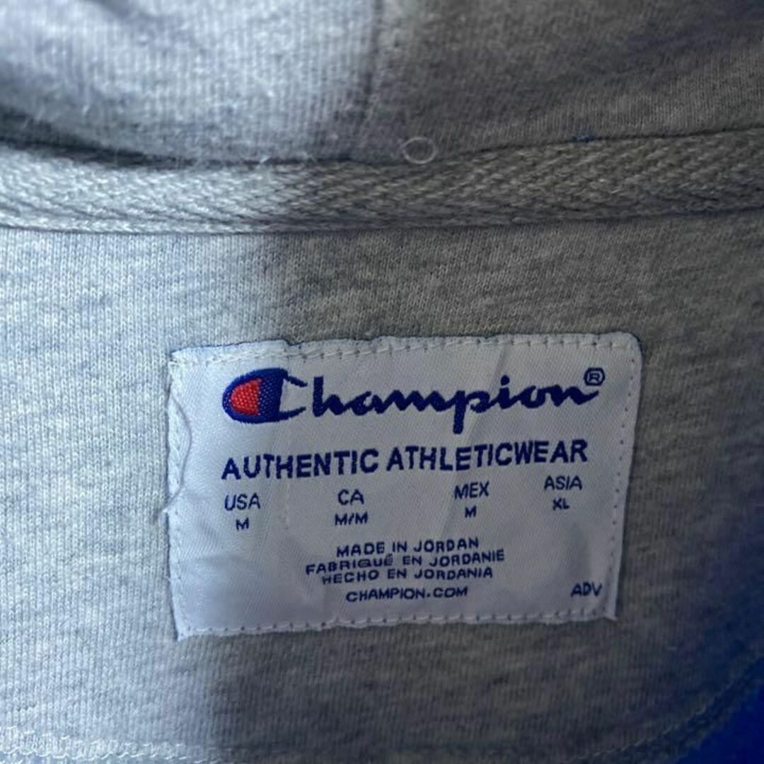 Champion(チャンピオン)のチャンピオン ライトブルー フーディ 刺繍 ロゴ 水色 M パーカー USA古着 メンズのトップス(パーカー)の商品写真