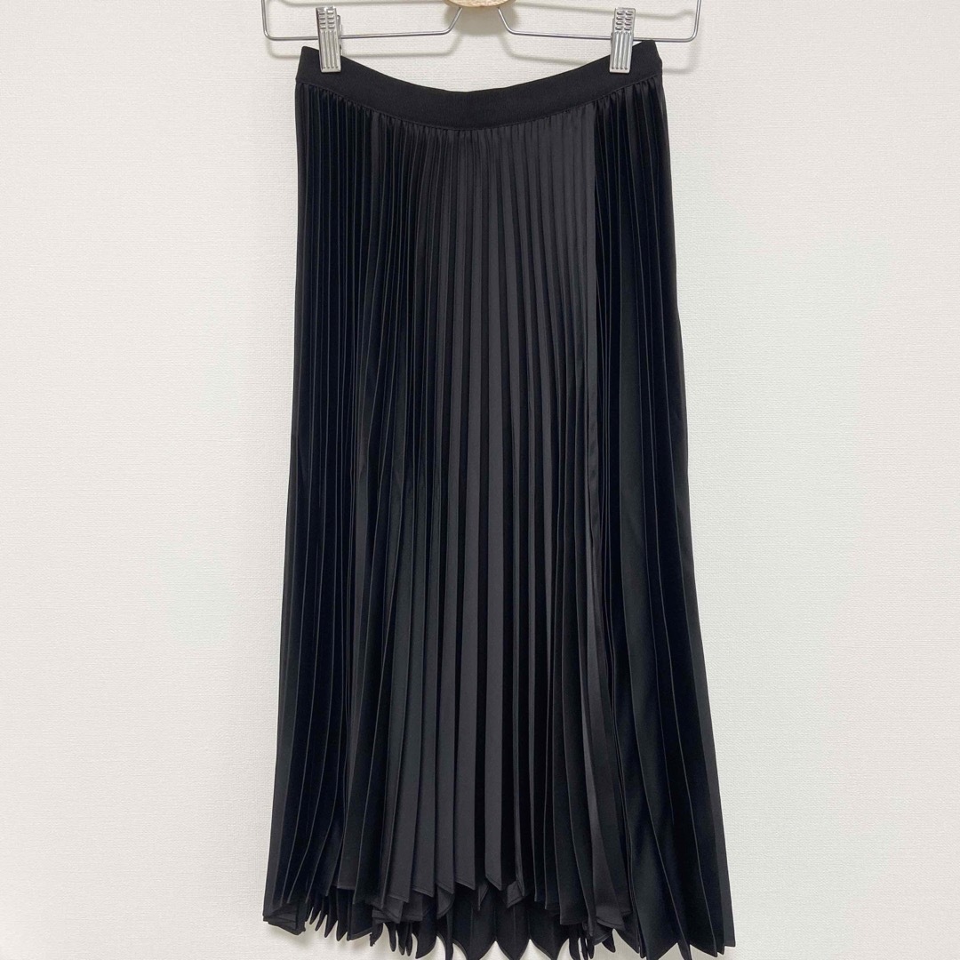 UNIQLO(ユニクロ)のUNIQLO×Theory プリーツラップスカート ロングスカート プリーツ 黒 レディースのスカート(ロングスカート)の商品写真