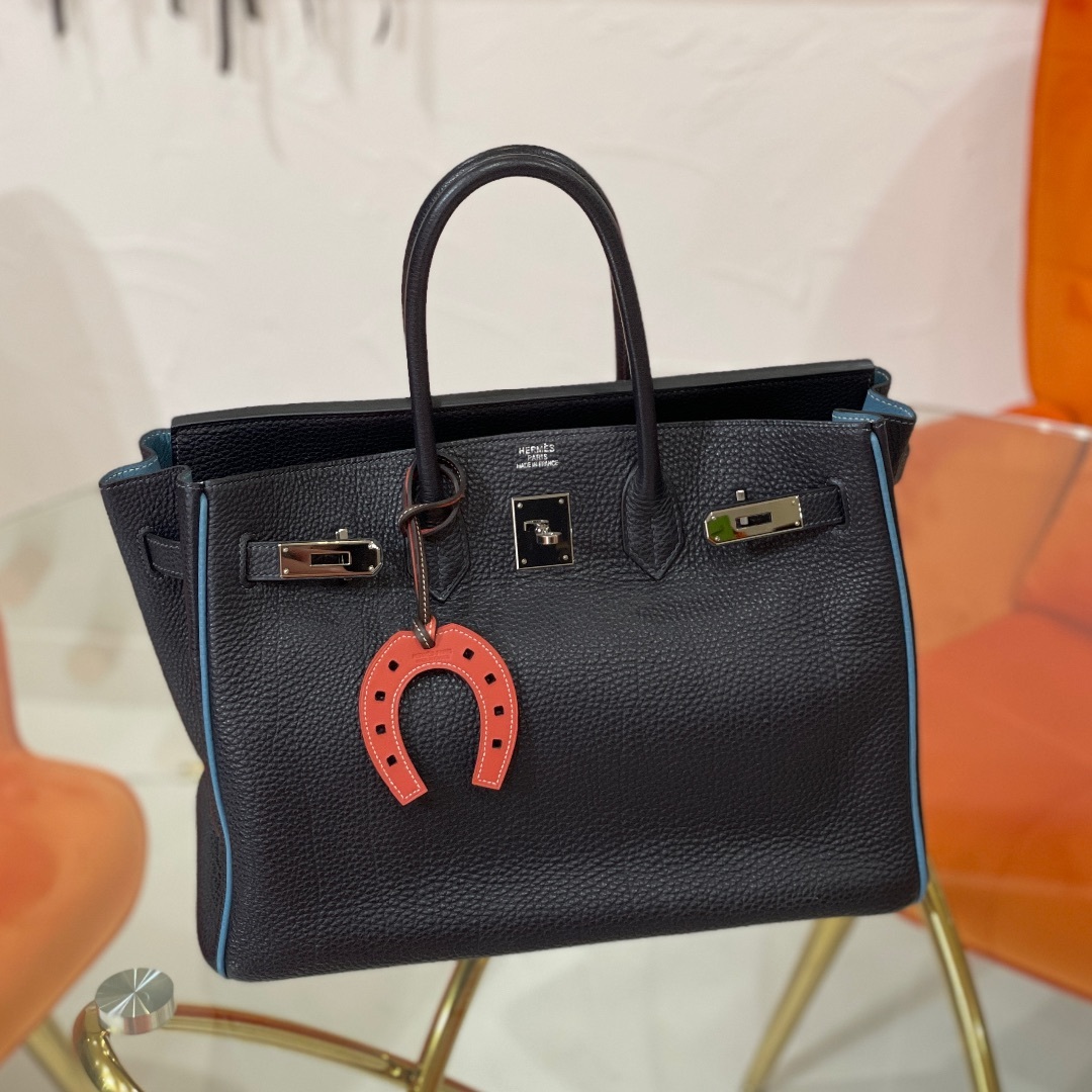 Hermes(エルメス)のエルメス パドック フェール ア シュヴァル エベンヌ×サンギーヌ ac0010 レディースのアクセサリー(チャーム)の商品写真