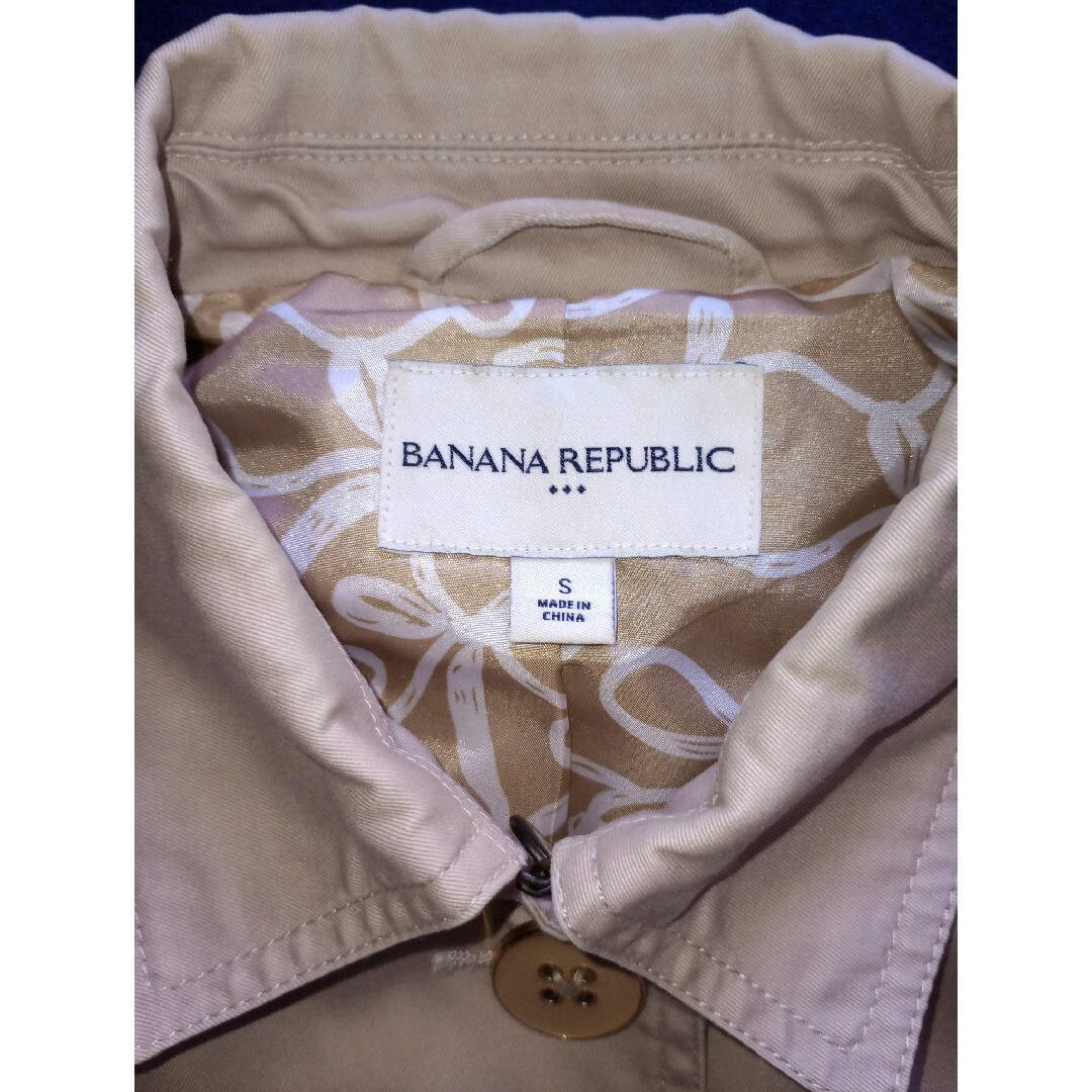 Banana Republic(バナナリパブリック)のバナナリパブリック トレンチコート Sサイズ レディースのジャケット/アウター(トレンチコート)の商品写真