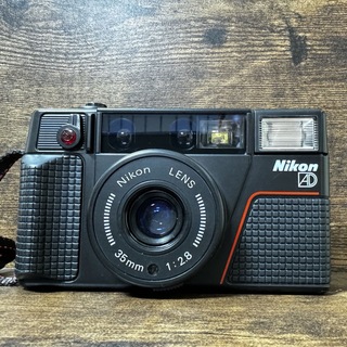 Nikon - フィルムカメラ NIKON L35AD2 綺麗な完動品の通販 by うんちょ ...
