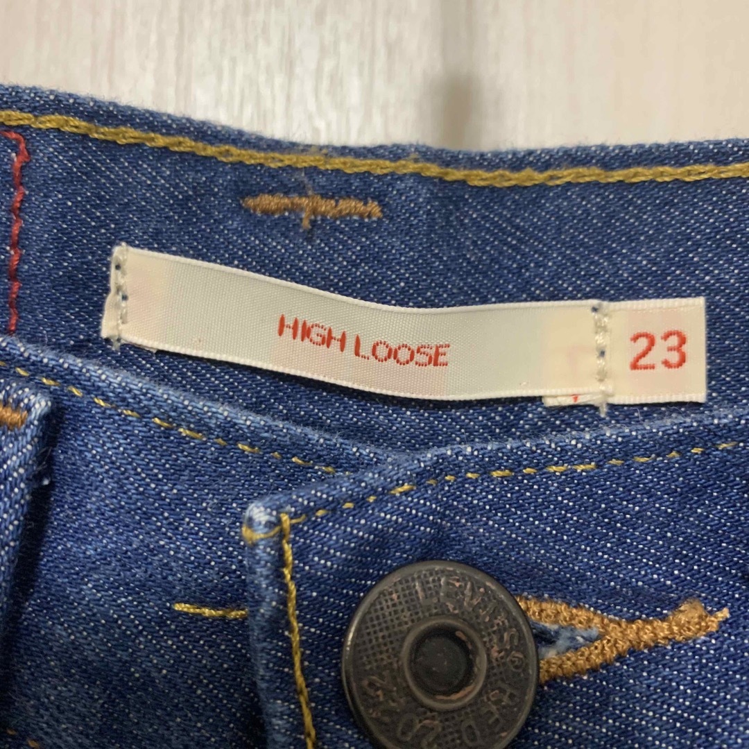 Levi's(リーバイス)のLR HIGH LOOSE CUFFED PINE GULCH CREEK レディースのパンツ(デニム/ジーンズ)の商品写真